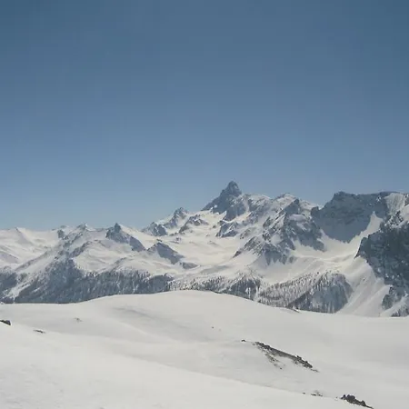 شقة Chaberton & Wood View