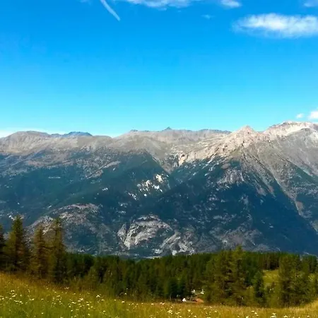 شقة Chaberton & Wood View *