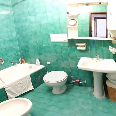 Chaberton & Wood View Apartment *